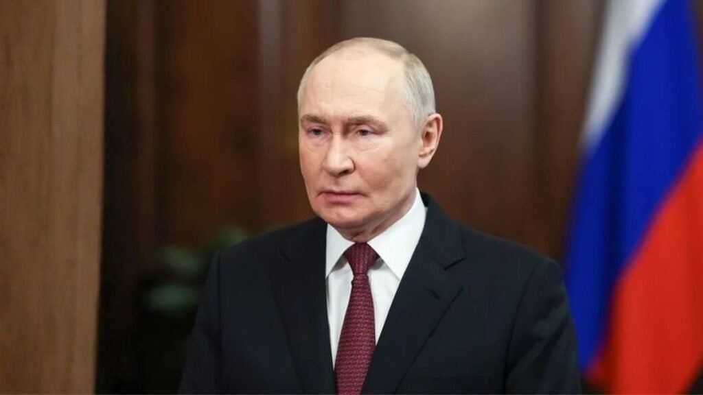 Putin enfrenta caída sostenida de respaldo y se resiente su imagen tras varias semanas negativas