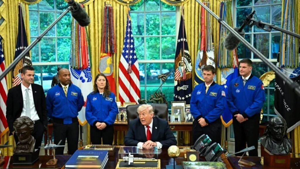Trump reconoce a astronautas de Artemis II en la Casa Blanca tras histórica misión lunar