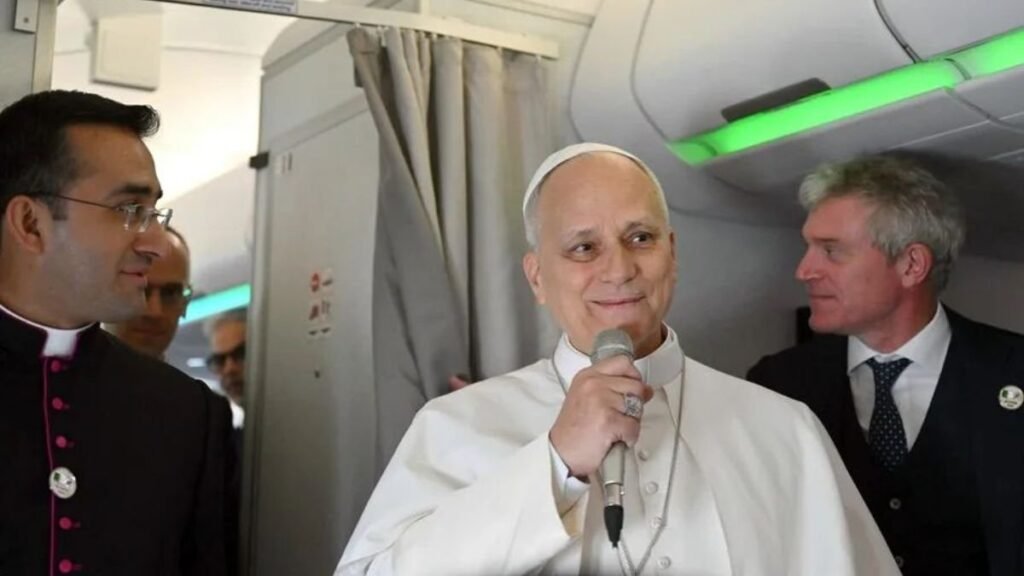 Papa enfrenta a Trump y reafirma su rechazo a la guerra en medio de tensión internacional