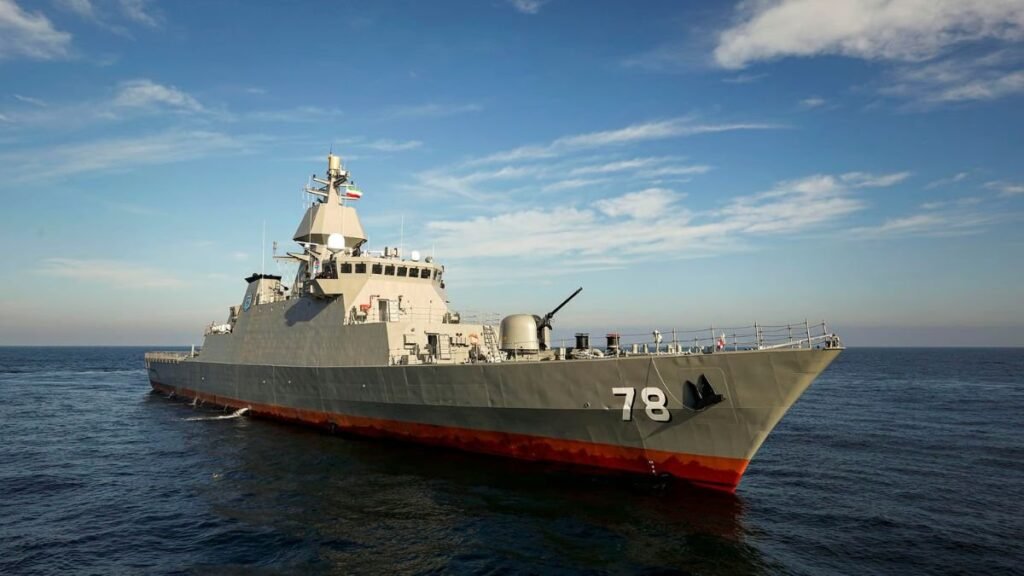 EE.UU. hunde buque de guerra iraní en el Golfo de Omán en medio de creciente escalada militar