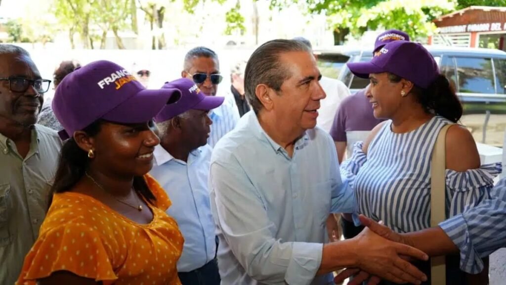 Francisco Javier García acusa al PRM de actuar con “indolencia” ante crisis económica y social