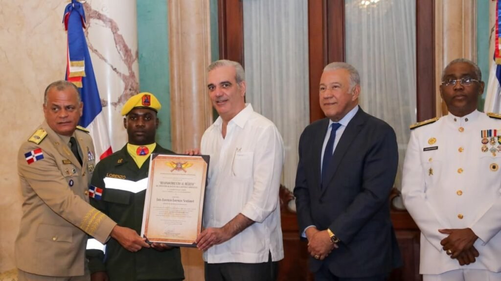 Gobierno venezolano confiere a RD Orden Héroe de Venezuela por invaluable contribución ante terremotos que afectaron esa nación el pasado 24 de junio